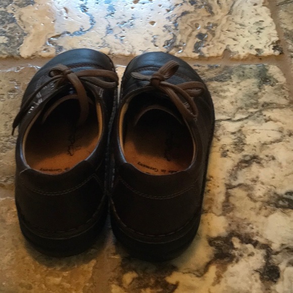 Shoes - Picture 3 of 6